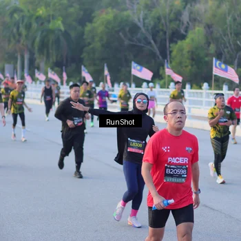 Runner Photo 7109453