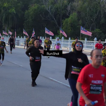 Runner Photo 7109455