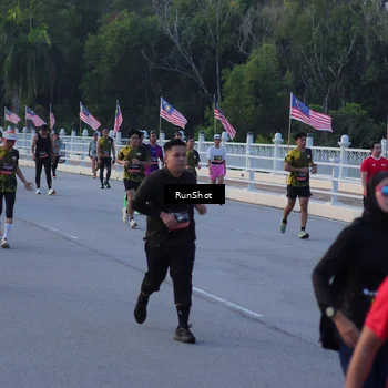 Runner Photo 7109458