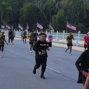 Runner Photo 7109459