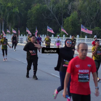 Runner Photo 7109460