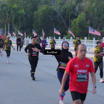Runner Photo 7109462