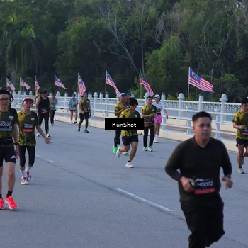 Runner Photo 7109466
