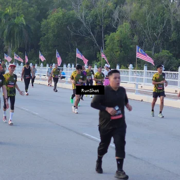 Runner Photo 7109467