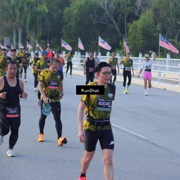 Runner Photo 7109489
