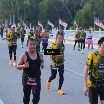 Runner Photo 7109498