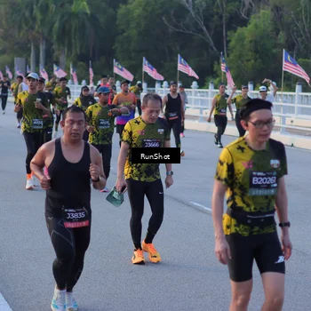 Runner Photo 7109499