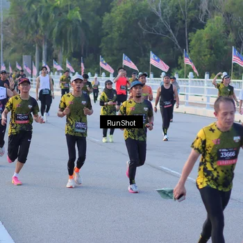 Runner Photo 7109509