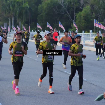 Runner Photo 7109513