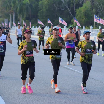 Runner Photo 7109516