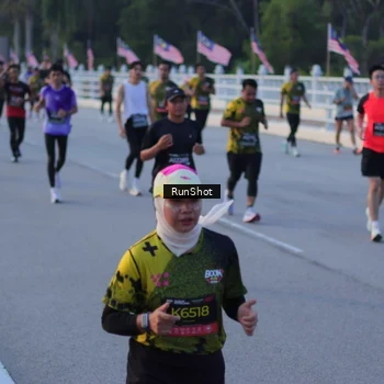 Runner Photo 7109555