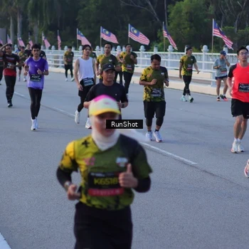 Runner Photo 7109561