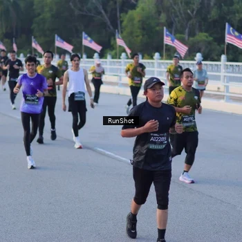 Runner Photo 7109565