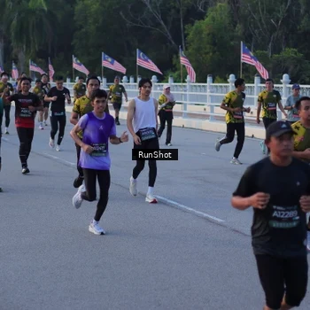 Runner Photo 7109570