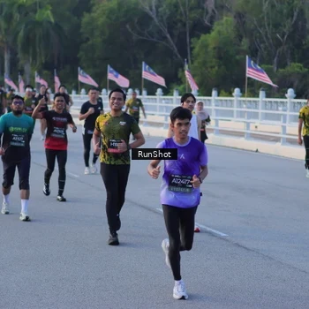 Runner Photo 7109575