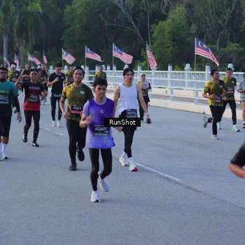 Runner Photo 7109577