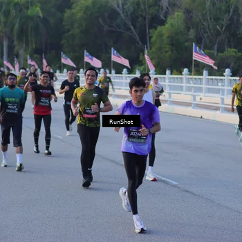 Runner Photo 7109581