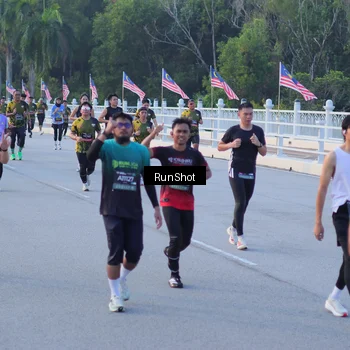 Runner Photo 7109601