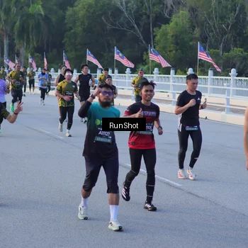 Runner Photo 7109605