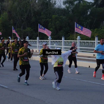 Runner Photo 7109613