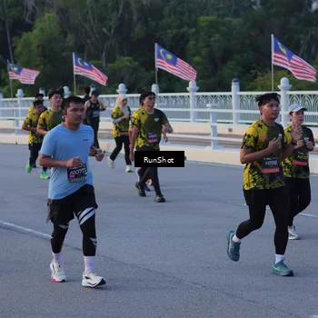 Runner Photo 7109632