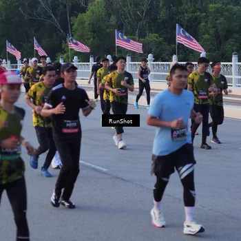 Runner Photo 7109641