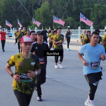 Runner Photo 7109644