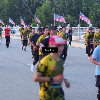 Runner Photo 7109645