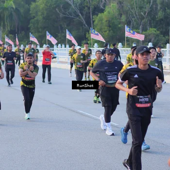 Runner Photo 7109658