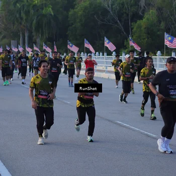 Runner Photo 7109660