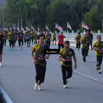 Runner Photo 7109663