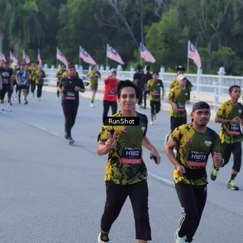 Runner Photo 7109680