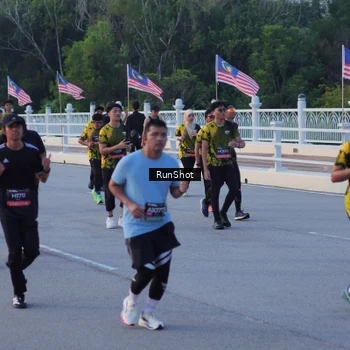 Runner Photo 7109683