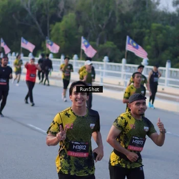 Runner Photo 7109686