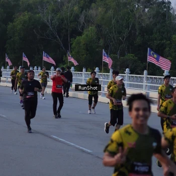Runner Photo 7109687