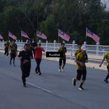 Runner Photo 7109695