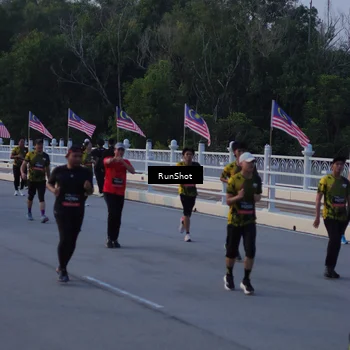 Runner Photo 7109697