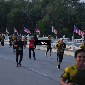 Runner Photo 7109701