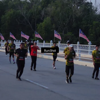 Runner Photo 7109703