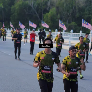 Runner Photo 7109708