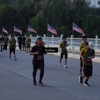Runner Photo 7109712