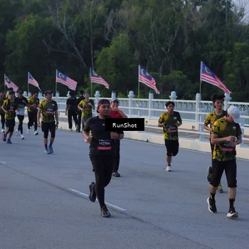 Runner Photo 7109714