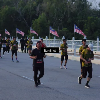 Runner Photo 7109721