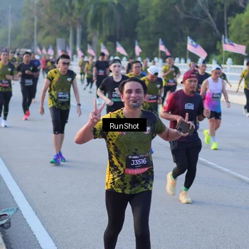 Runner Photo 7111049