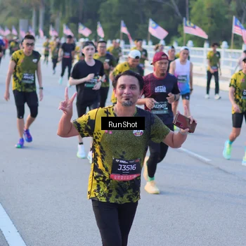 Runner Photo 7111057