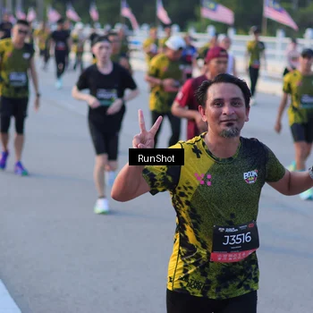 Runner Photo 7111060