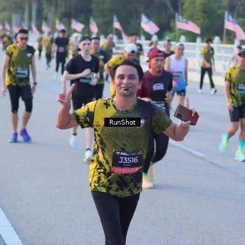 Runner Photo 7111072