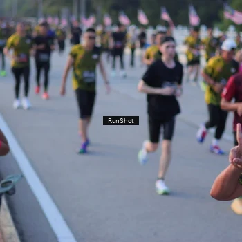 Runner Photo 7111073