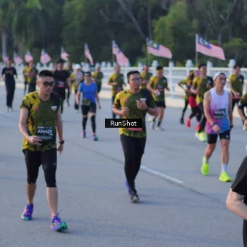 Runner Photo 7111081