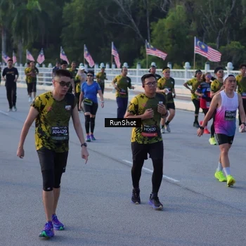 Runner Photo 7111091